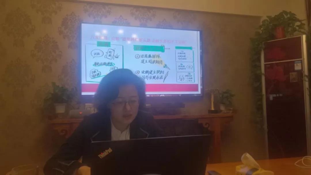 是谁把我们的专业,瞬间碾压成业余爱好(图1) 是谁把我们的专业,瞬间碾压成业余爱好(图1)