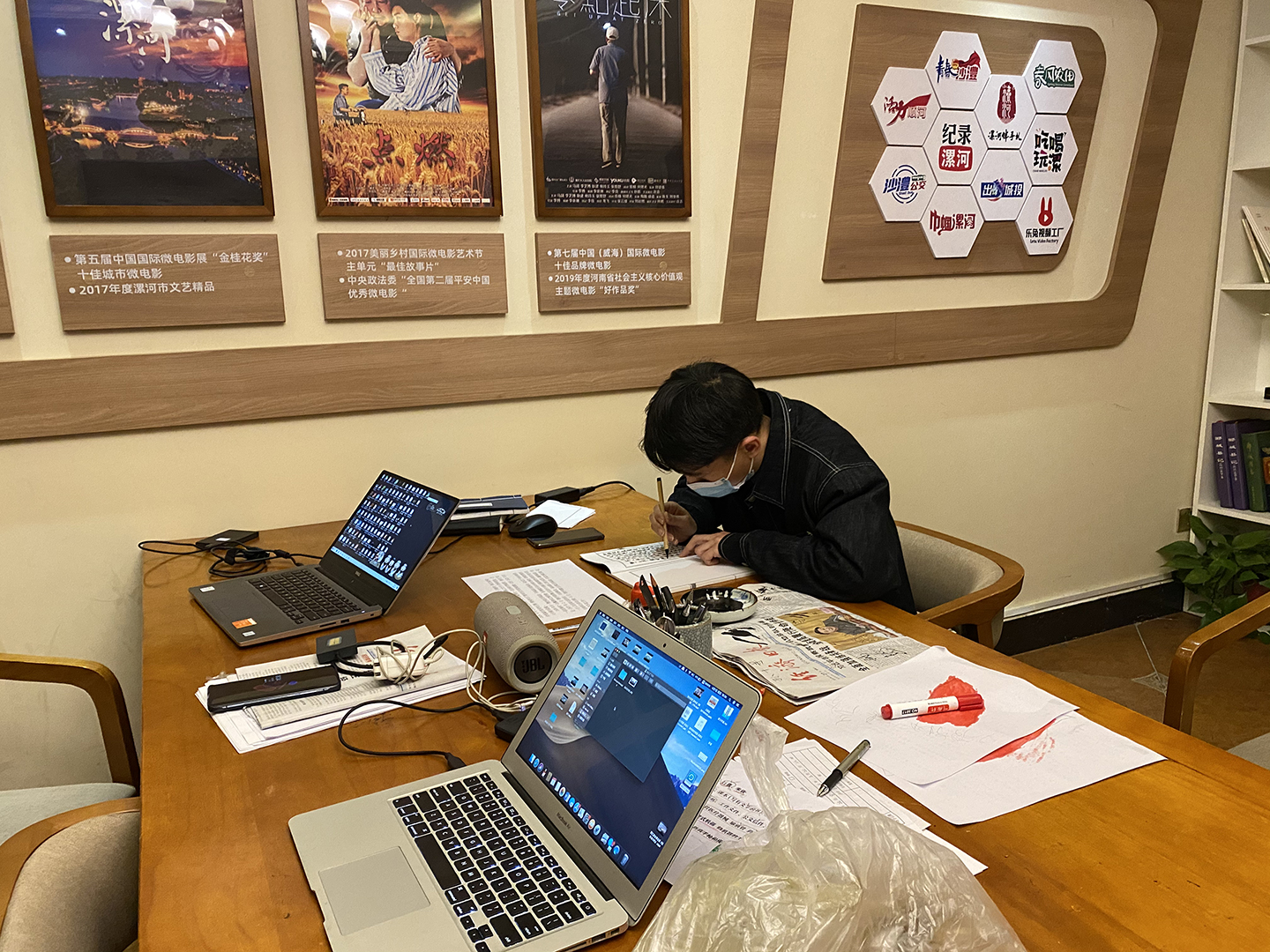 清明,海乐用这样的方式缅怀英烈(图2) 清明,海乐用这样的方式缅怀英烈(图2)
